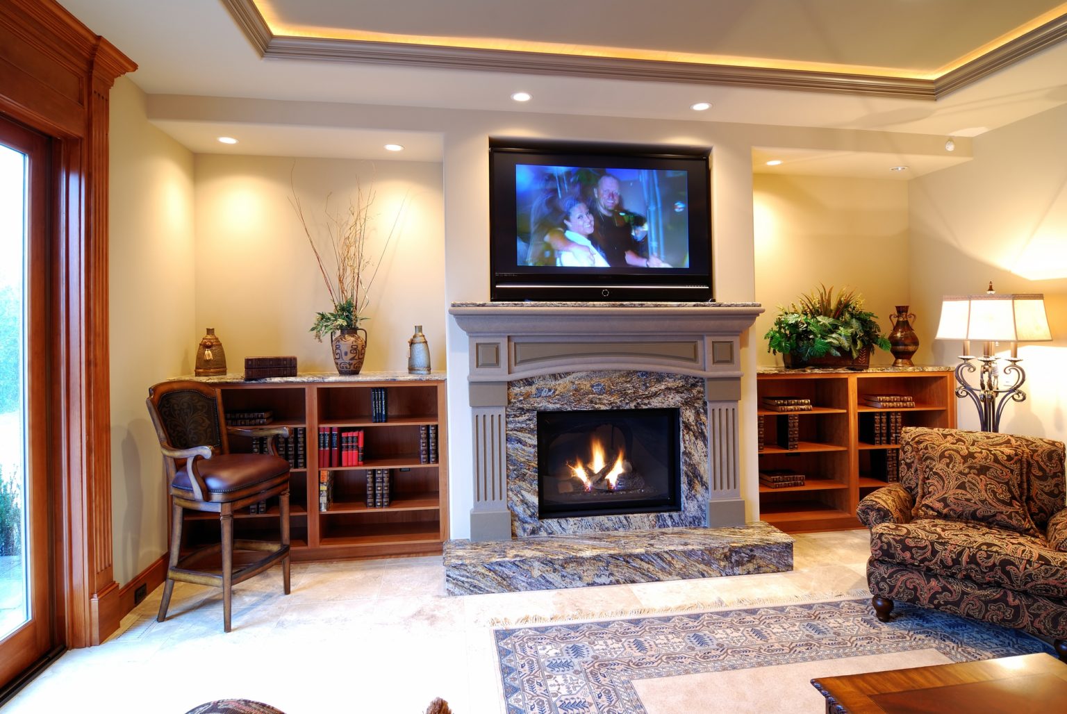 37 Living Rooms With a Fireplace and TV – Collection a day