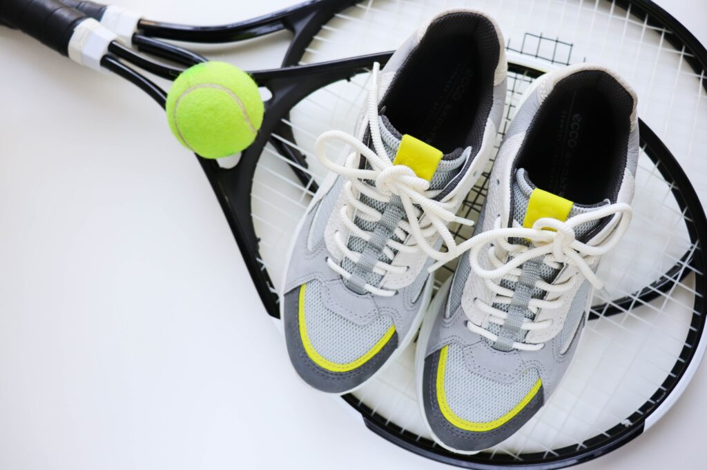 Tennis accessories